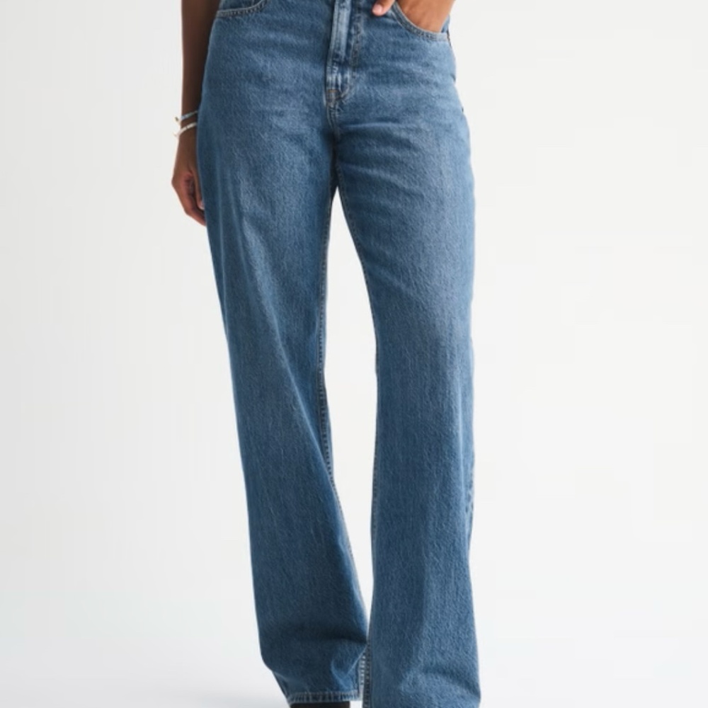 Abercrombie curve love high rise loose jeans, size 32/14L